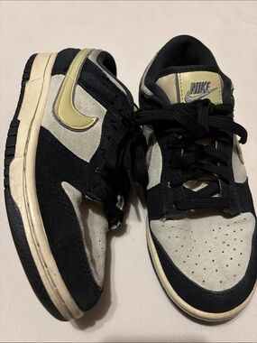 Nike Dunk Low LX Black Suede Team Gold Size 7.5